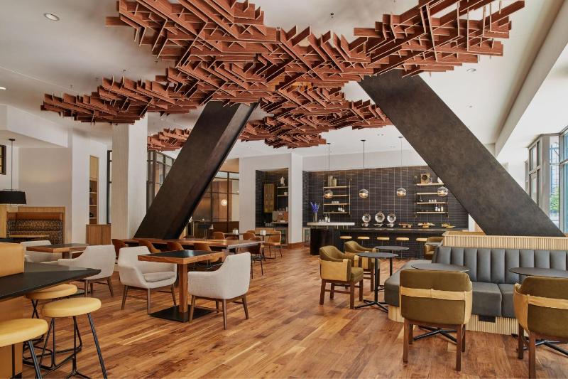 Sheraton Denver Downtown Hotel - image 13