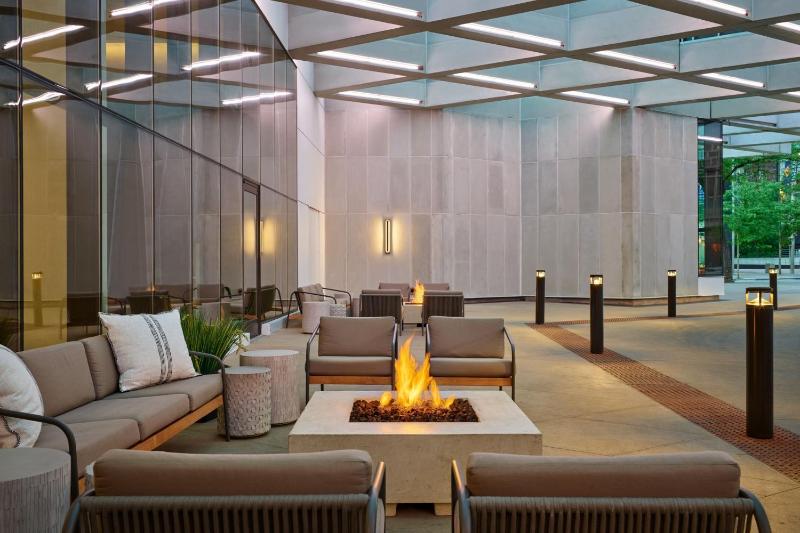 Sheraton Denver Downtown Hotel - image 25