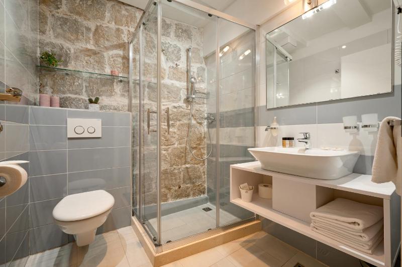 Superior Double or Twin Room image 3