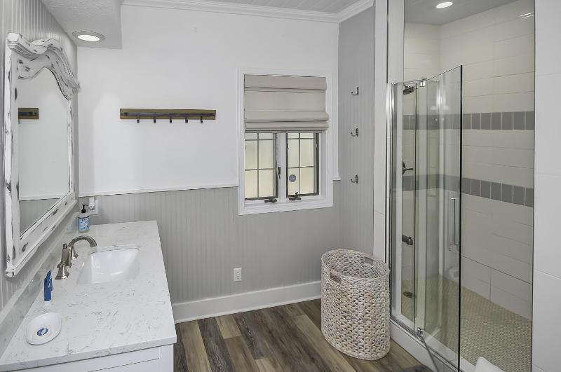 Gulf Front Home in Seagrove Beach FL with 3 Bedrooms and 3 Bathrooms home - image 15