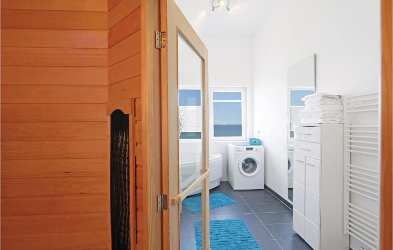 Awesome Apartment In Ostseeresort Olpenitz - image 14