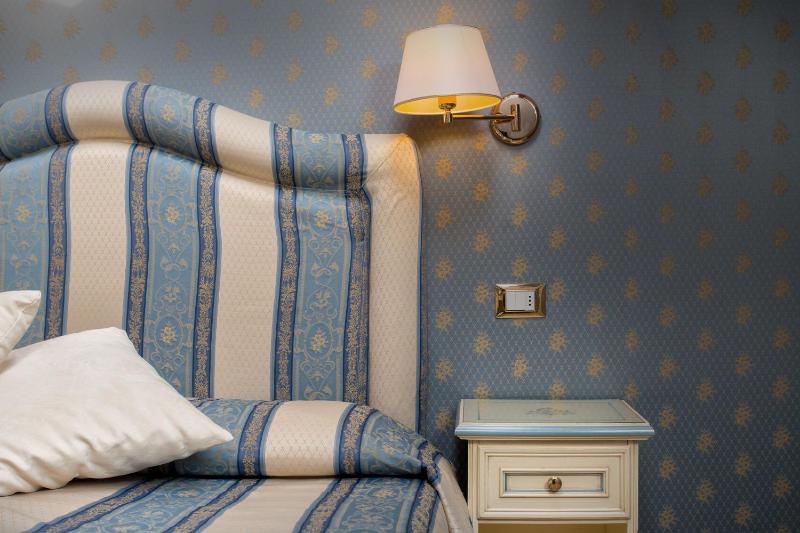 Double Room image 4