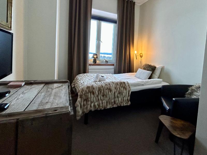 Single Room image 1