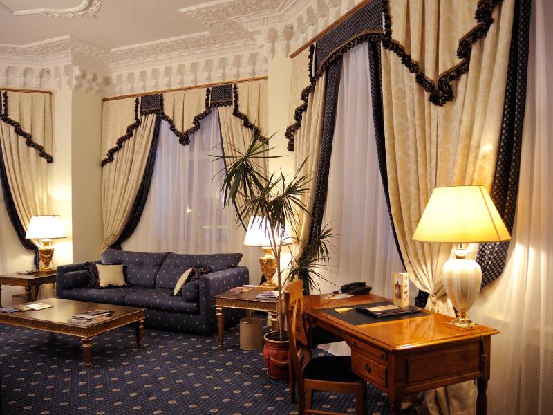Presidential Suite image 2