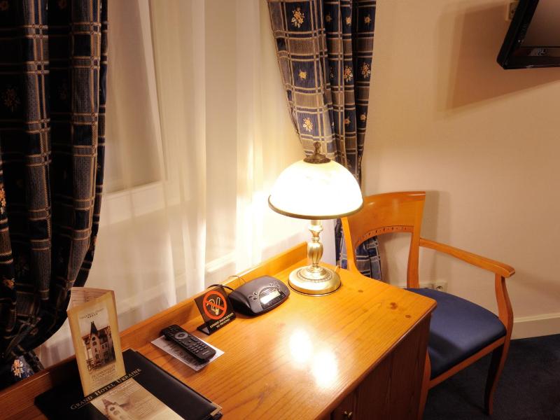 Budget Single Room image 4