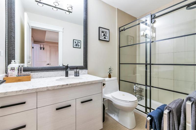 Boutique - image 11