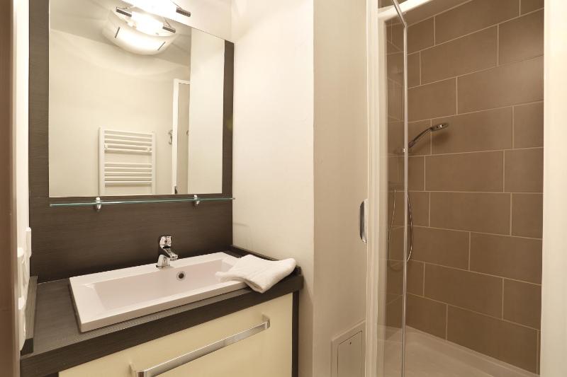 One-Bedroom Apartment (4 Adults) image 1