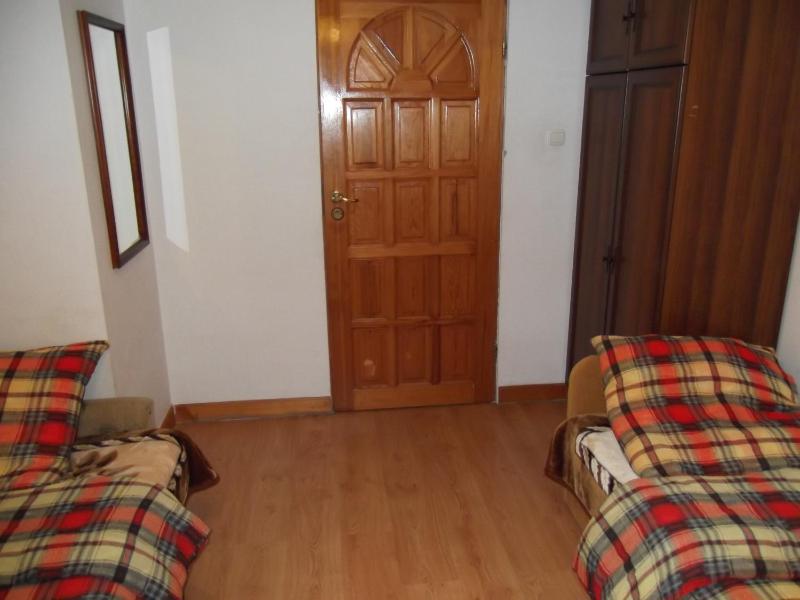 Small Single Room image 4