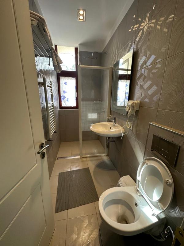 Double Room with Balcony image 1