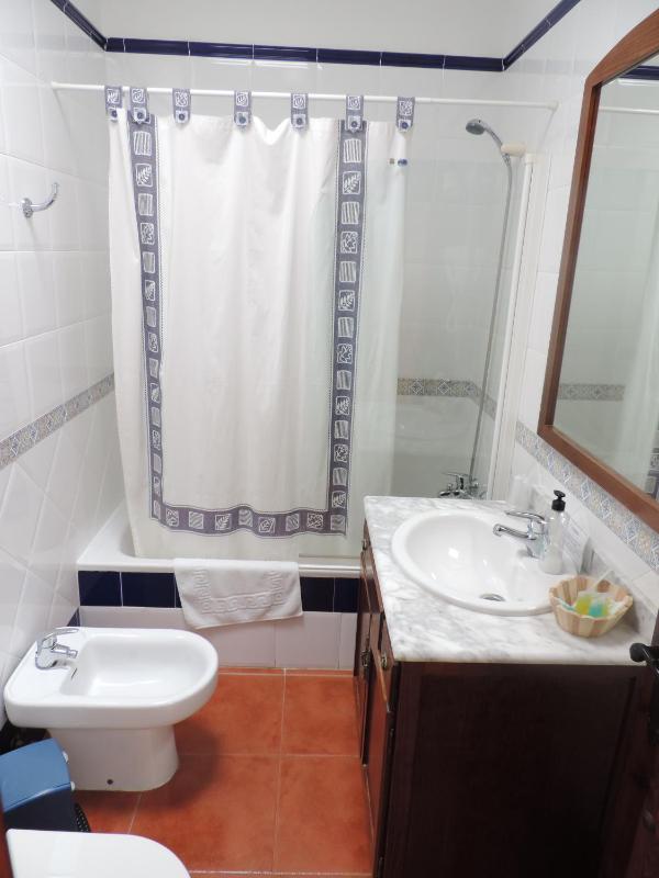 Standard Double or Twin Room image 3