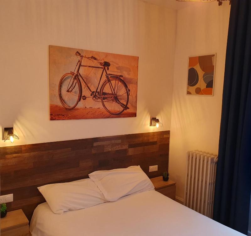 Double Room image 2