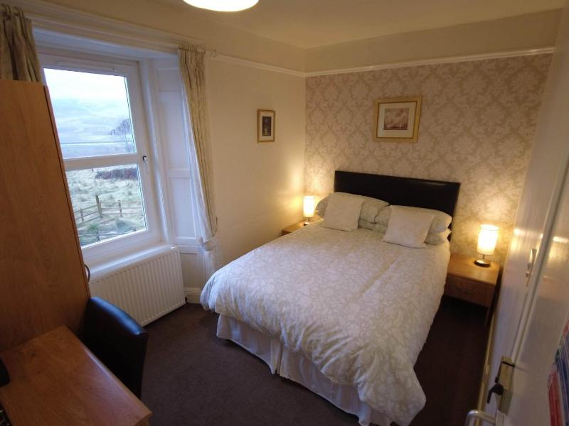 Economy Double Room image 1
