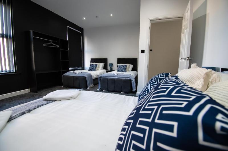 Winter Garden Suites by Sasco Apartments - image 2