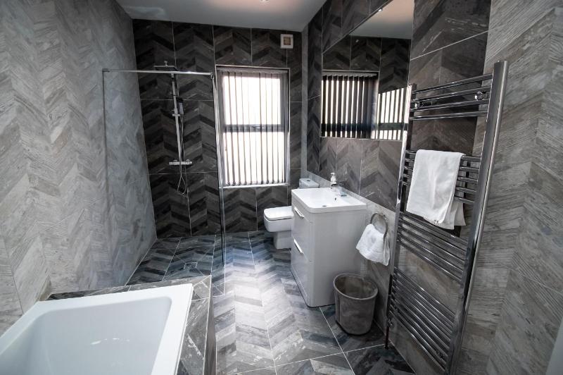 Winter Garden Suites by Sasco Apartments - image 16
