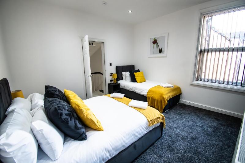 Winter Garden Suites by Sasco Apartments - image 25