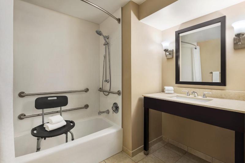 King Room - Disability Access image 4