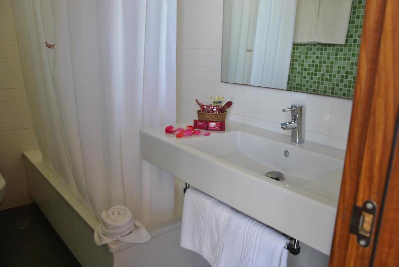 Studio with Balcony (3 Adults)  image 2
