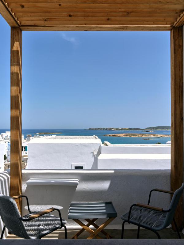 Upbeat Spa Suite Side Sea view image 2