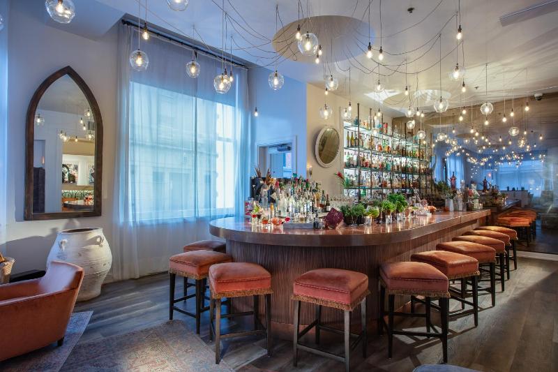 International House Hotel - image 3