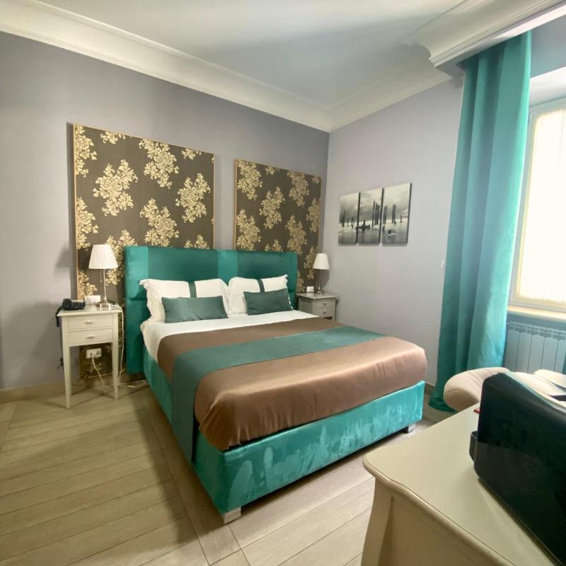 Double Room with Private Bathroom image 4