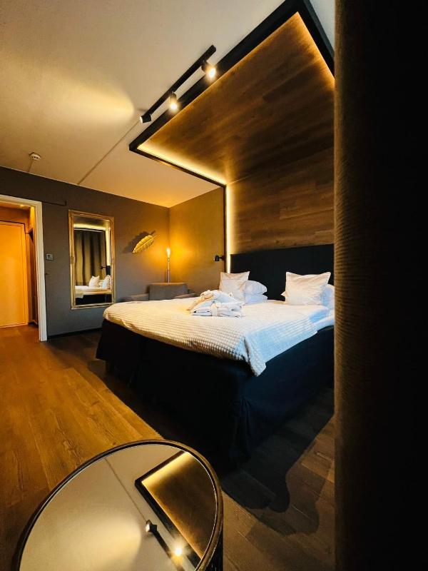 Executive King Room image 4