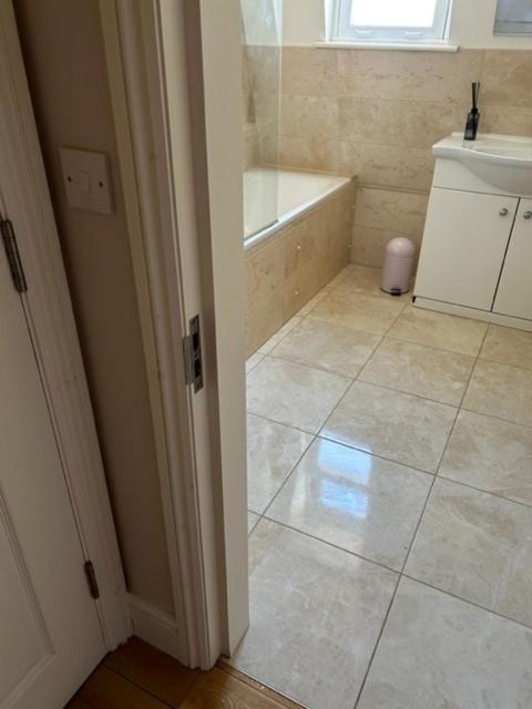 Superior Apartment image 4