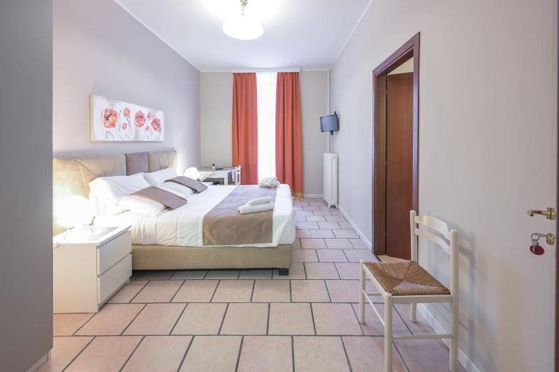 Double or Twin Room image 2