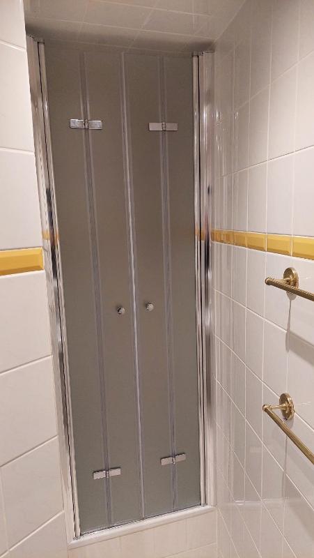 Double or Twin Room image 4