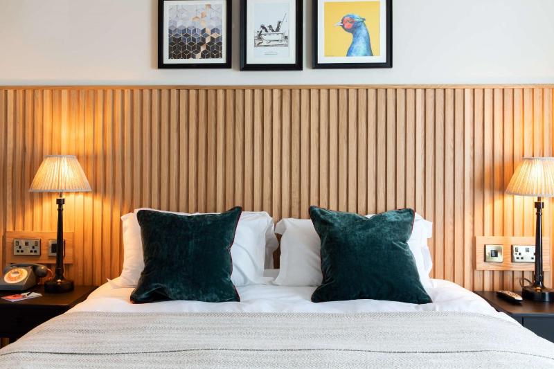 Standard Double Room image 4