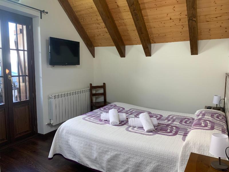 Double Room image 4
