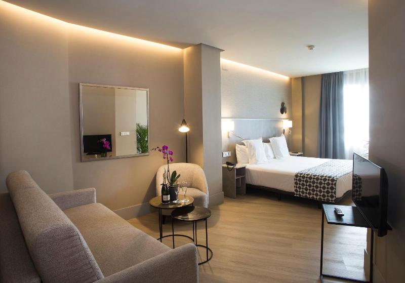 Junior Suite image 1