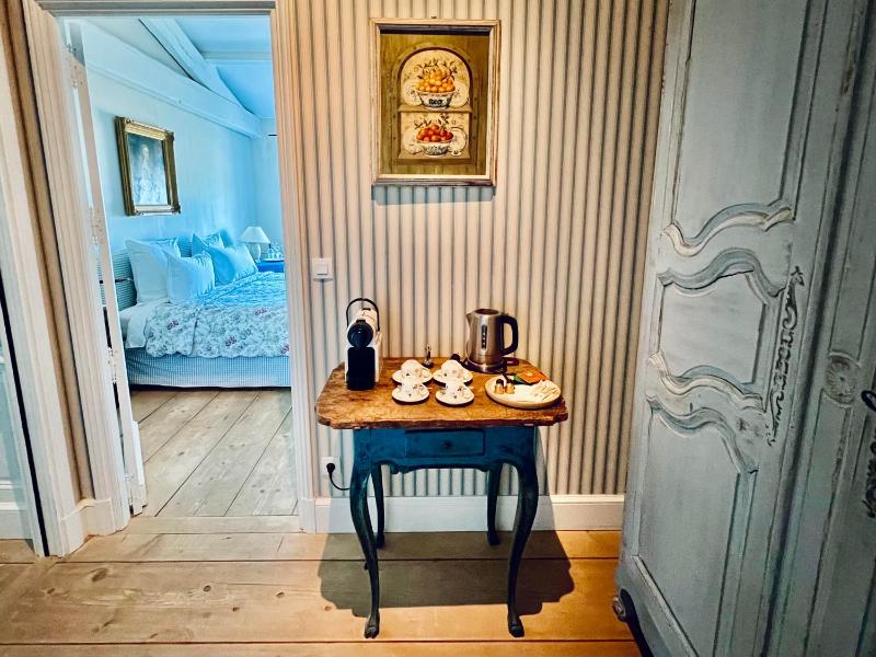 Standard Double Room image 2