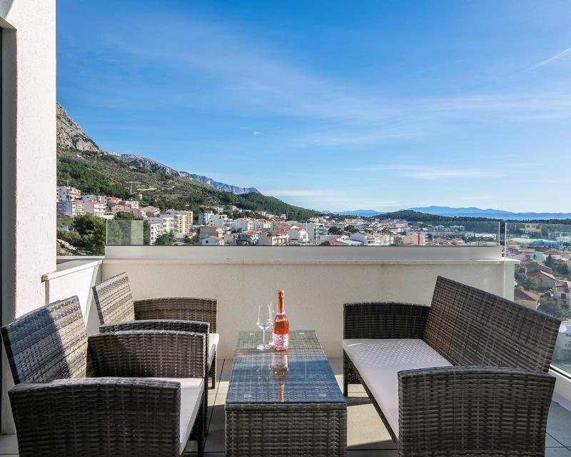 Sun&Sea Deluxe apartmentfree parking - image 1