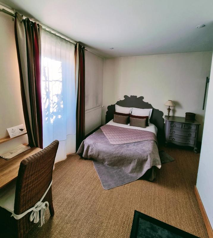 Two Connecting Double Rooms image 3