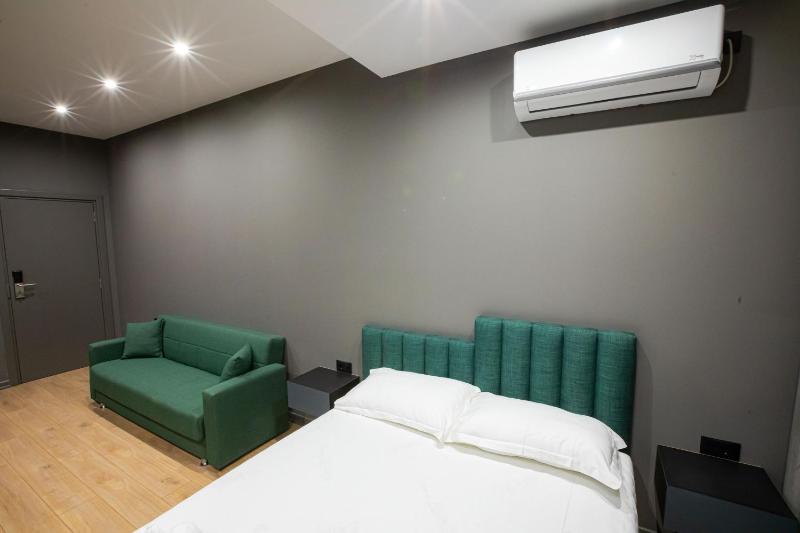 Dea's Apartments - image 13