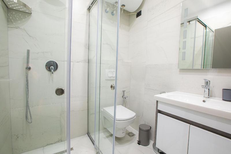 Dea's Apartments - image 14