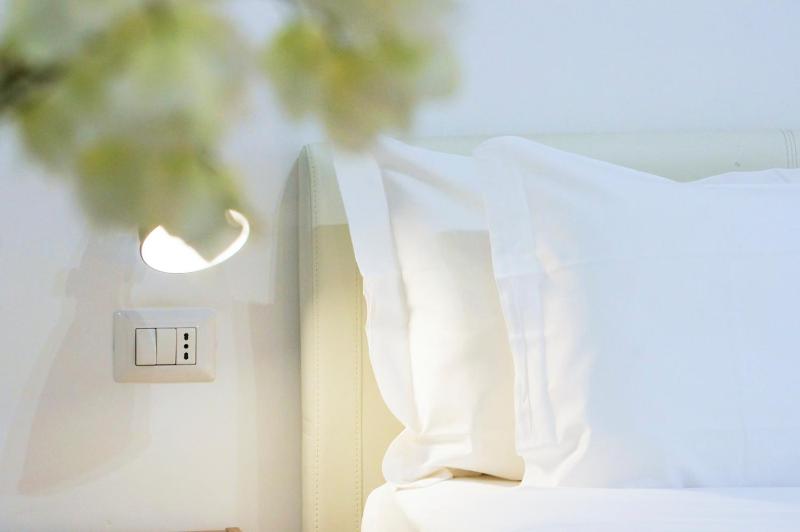 Deluxe Double Room image 3