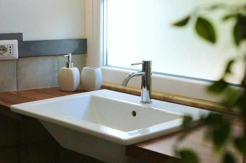 Deluxe Double Room image 4