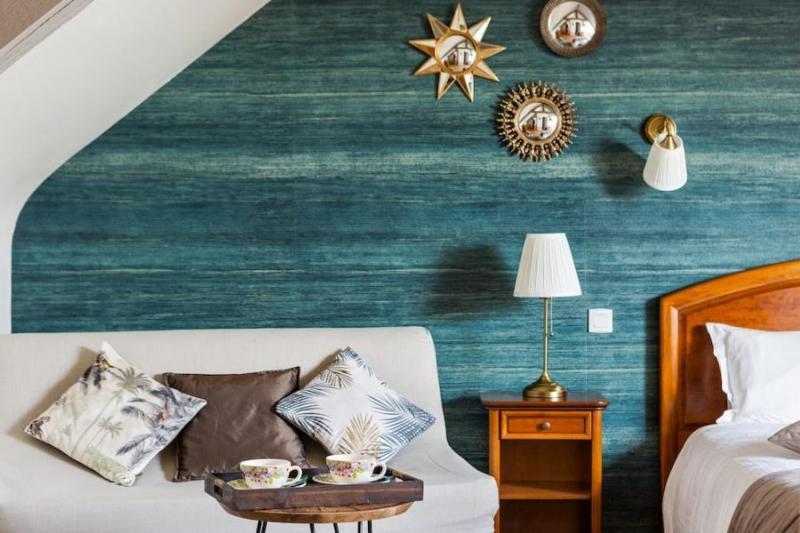Superior Triple Room with Sea View image 3
