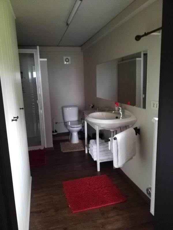 Double Room image 3