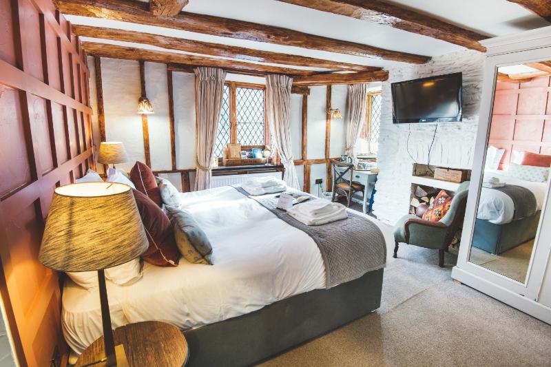 Deluxe Double Room with Cove View image 4