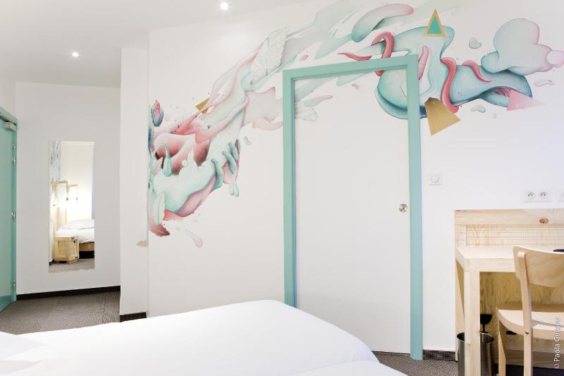 Twin Room image 2