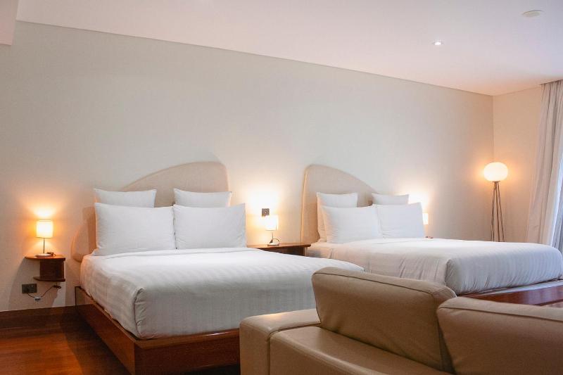Airways Hotel - image 10