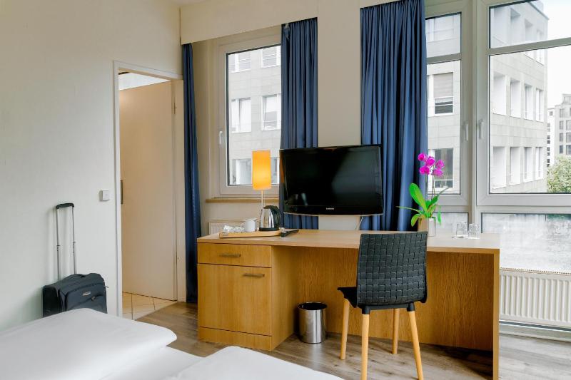 Comfort Double or Twin Room image 3