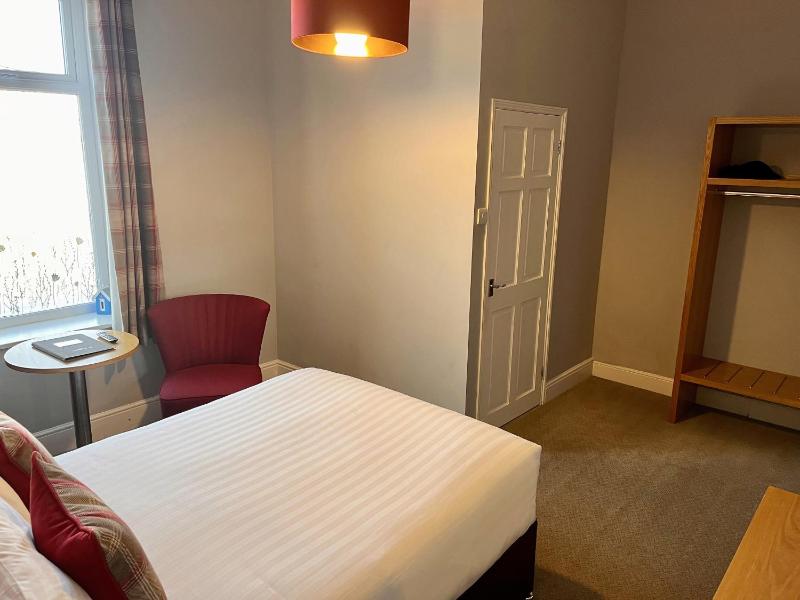 Double Room with Private Bathroom image 3