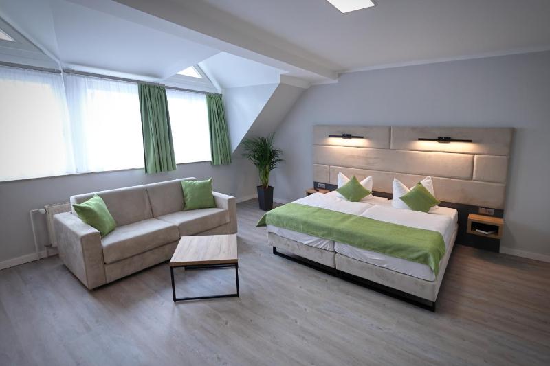 Family Room image 1