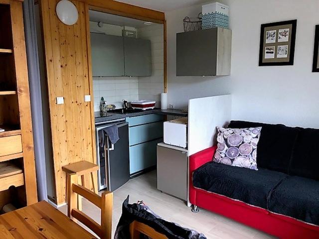 Studio Apartment image 3