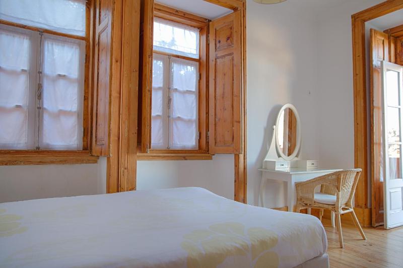 Double Room with Shared Bathroom image 3
