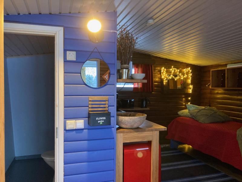 Economy Cottage (1 Adult) image 1