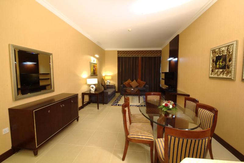 Executive Suite image 4